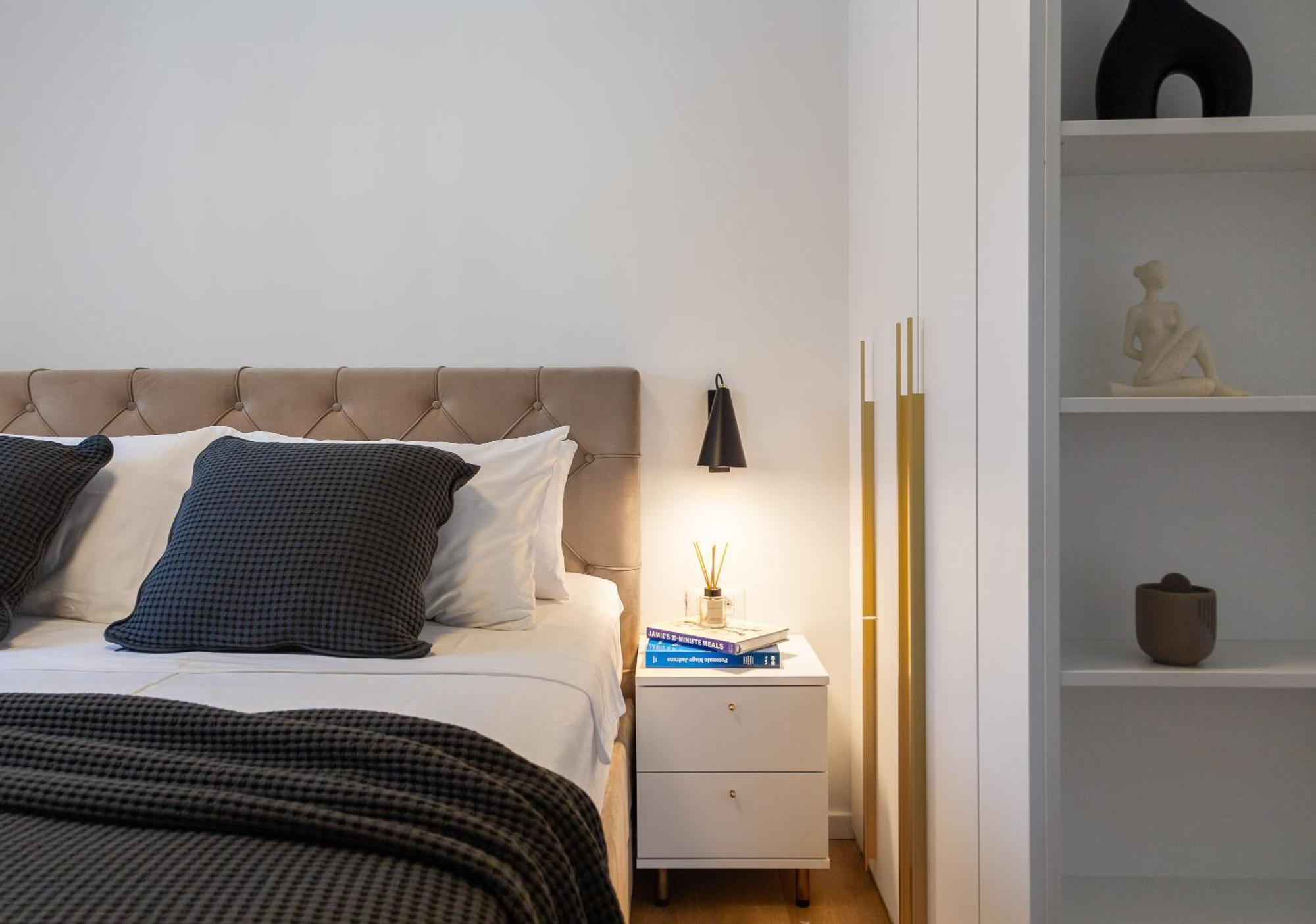 Apartment Mint